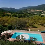 Vakantiehuis Rustic Comfort With Modern Touch *